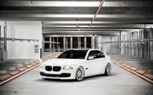  BMW 7 series   